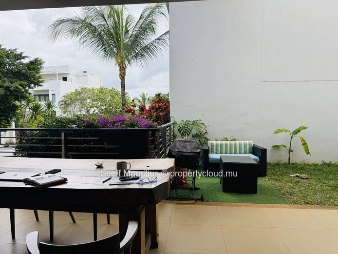 Élégant Appartement Rez-de-Jardin 2,5 Chambres avec Jardin Privatif – Azuri 