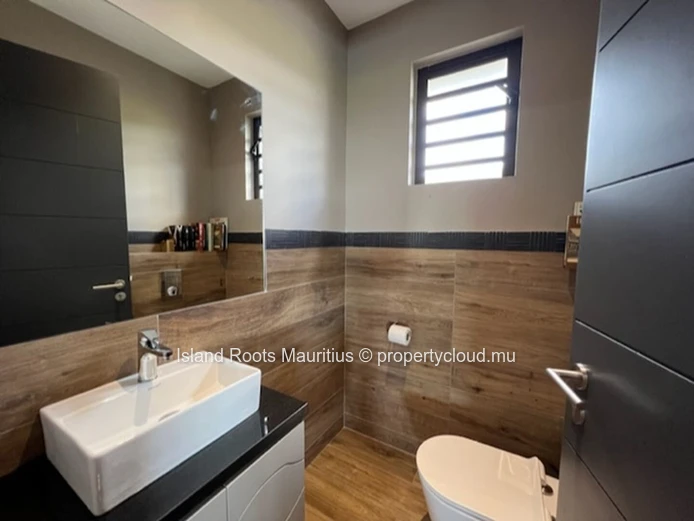 Exceptional, modern 3-bedroom villa located in the North