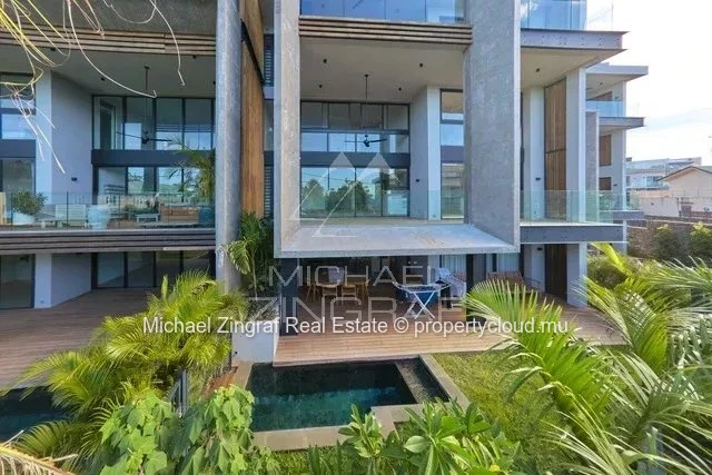 Exceptional Duplex in Pointe aux Canonniers