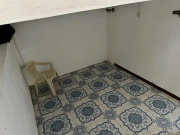 6 Bedroom House
