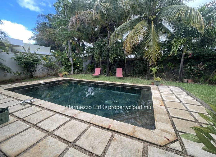 Villa à louer Bain Boeuf – 3 chambres en suite, piscine privée, charges comprises | Grand Baie, Maurice