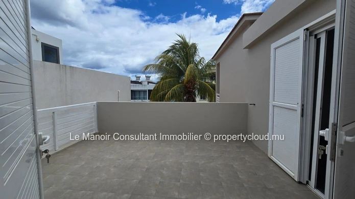 Villa de 3 chambres à vendre à Flic en Flac avec 334 m² habitables