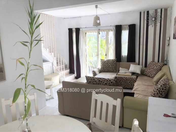 Bright 2 Bedroom House for Rent in Vacoas