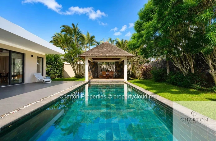 Villa moderne meublée avec jardin privé - Résidence sécurisée à Péreybère