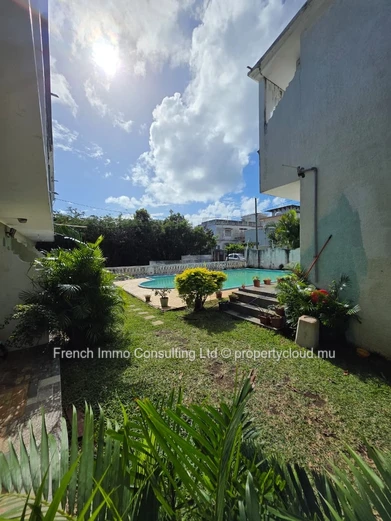 Appartement 2 chambres en duplex a pereybere rue de bali