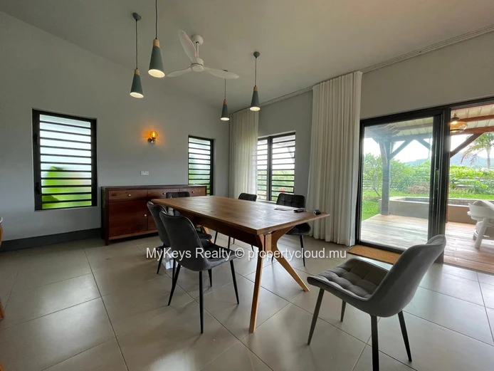 Elegant 3-Bedroom Villa for Rent - Tamarin