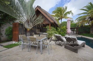 Villa Contemporaine Avec Jardin Tropical Et Piscine Privée