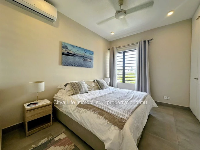 Penthouse de 3 chambres avec piscine à vendre à Péreybère