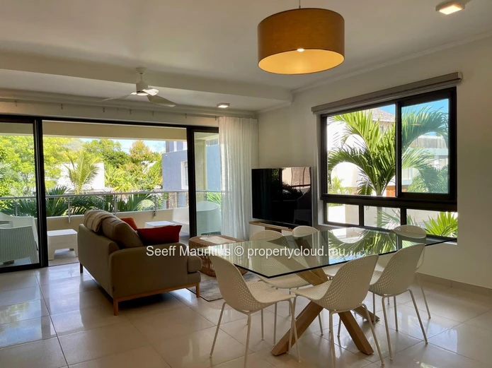 3-Bedroom Seaside Apartment