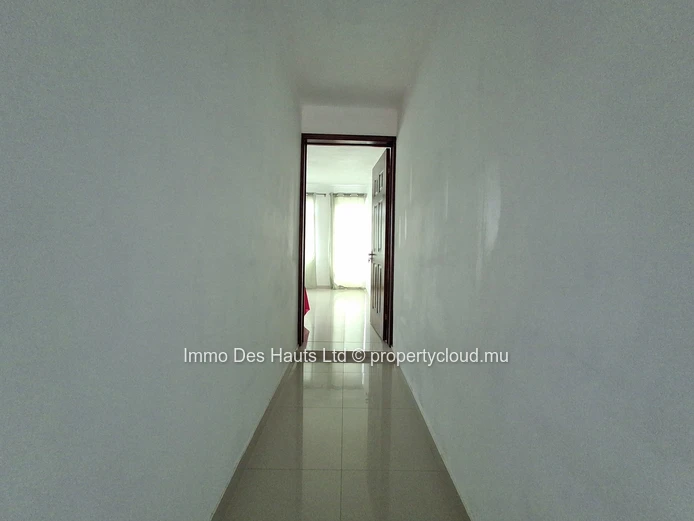 2-bedroom Apartment furnished for rent long term forest side Curepipe 