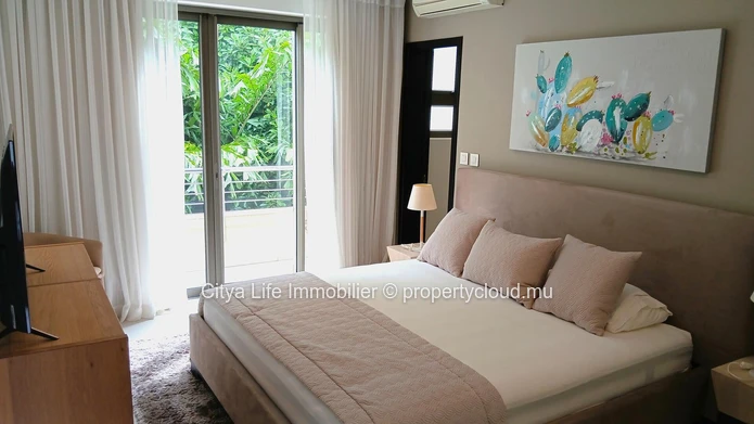 Beachfront Fully Furnished Apartment for Sale – Freehold Residence
