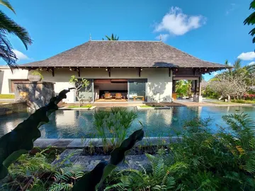 6 Bedroom Villa