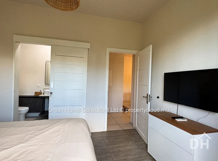Spacieux penthouse de 3 chambres avec terrasse privée sur le toit | Flic en Flac