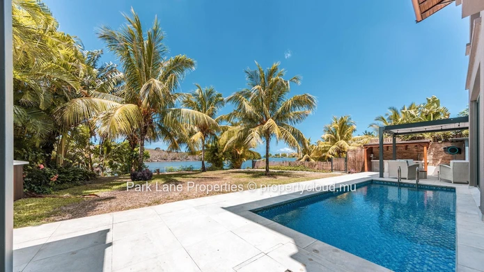 Exquisite Marina Sanctuary with Private Pool and Scenic River Views 