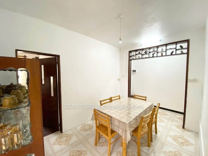 3 Bedrooms Ground Floor Apartment for Rent – Morcellement Sodnac, Quatre-Bornes 200 m²