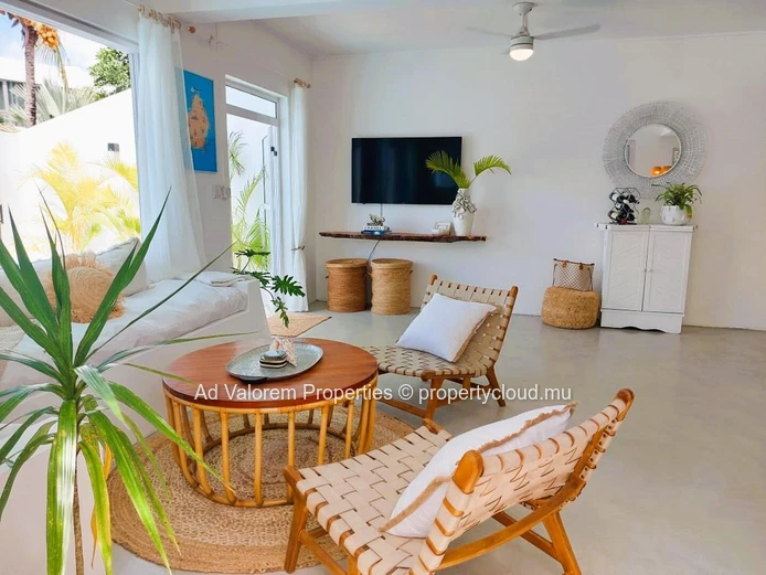 For Sale – Furnished Duplex with Private Pool, just 400m from Bain Boeuf Beach