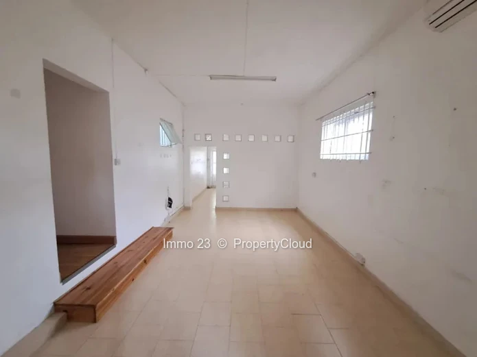 House / Villa - 5 bedrooms - Curepipe - Ref. MA99685VE