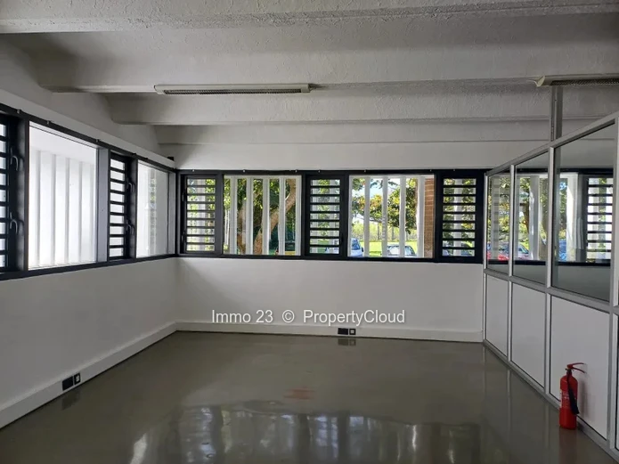 Office - 272m2 - Phoenix - Ref. BU84802LO