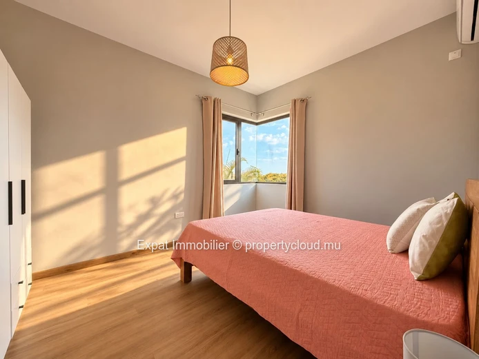 Brand-New 3-Bedroom Apartment with Pool & Panoramic Rooftop – Green Creek, Flic-en-Flac