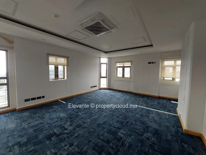 Espaces de bureaux disponibles à Port Louis