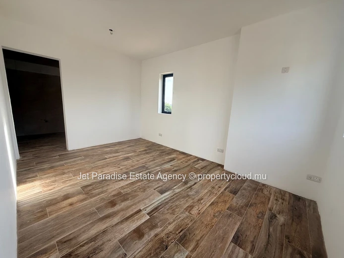 Villa Moderne de 4 Chambres dans un Domaine Sécurisé 