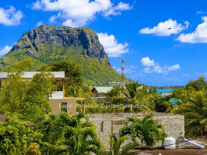 Maison familiale 5 chambres avec piscine et vue exceptionnelle – À louer à La Gaulette