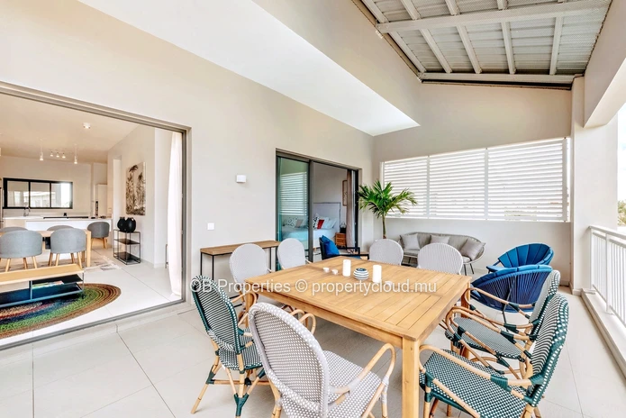 Exceptional Penthouse in Pereybere