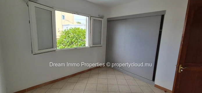 4-bedroom family villa with private pool in Albion – Mauritius
