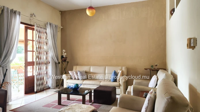 Maison meublée de 150 m² avec piscine à louer à Tamarin