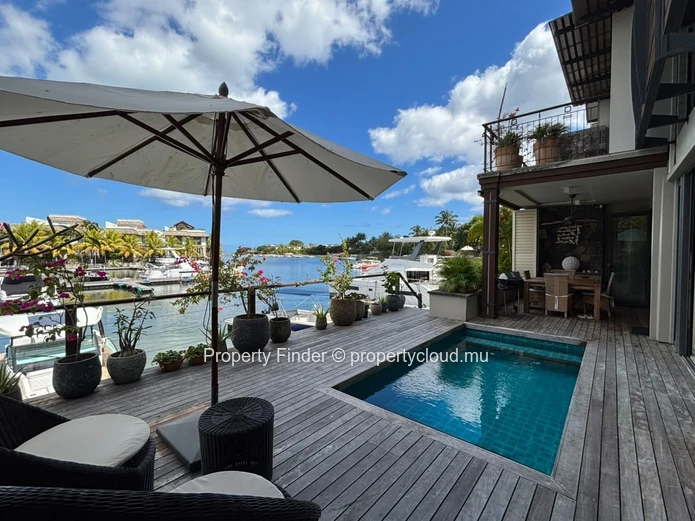 Exceptional Marina Residence – Luxury Waterfront Living in Black River