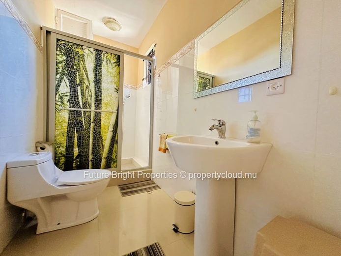 Beautifully Maintained Apartment Near Metro & Market – Rose Hill