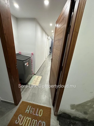 Beautiful 3 bedroom apartment close to amenities 