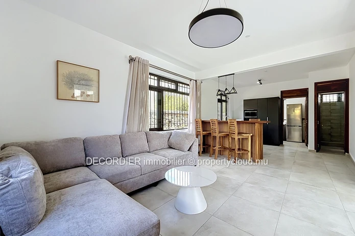 Contemporary elegance in the heart of Pereybère