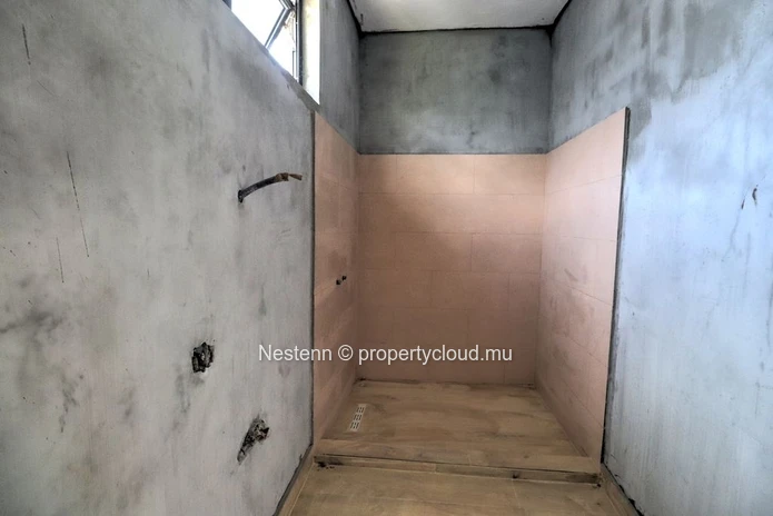 Modern duplex villa with 3 bedrooms close to amenities.