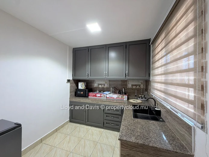 Charming One-Bedroom House in a Peaceful Green Setting in Deux-Bras