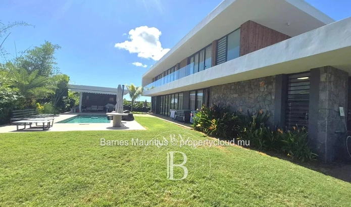 MONT CHOISY - Luxury Villa with swimming pool - 4 bedrooms