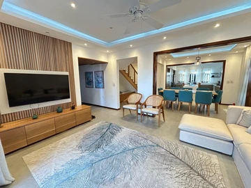 4 Bedroom Villa