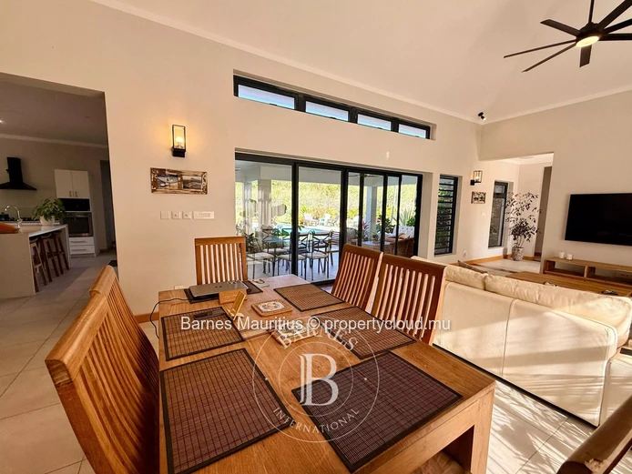 TAMARIN - Beautiful Family Villa - 3 Bedrooms