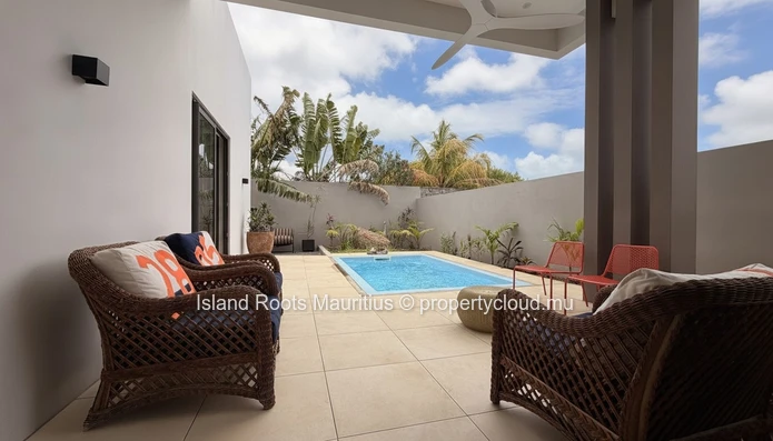 Maison meublée avec piscine privée à louer à Péreybère.