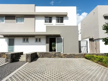 3 Bedroom Townhouse, Duplex