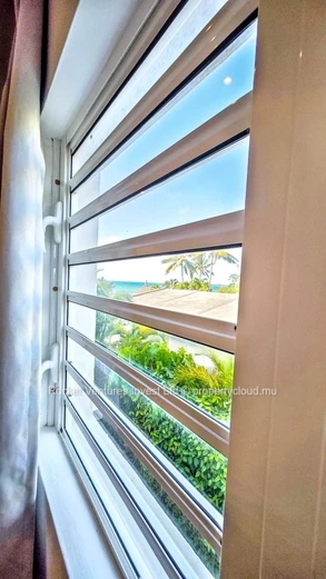 Stunning beachfront 4-Bedroom Villa for Rent in Pointe aux Canonniers