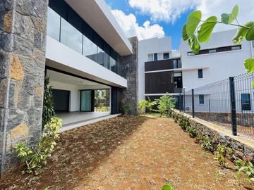 Appartement Spacieux et Élégant avec Vue sur la Montagne