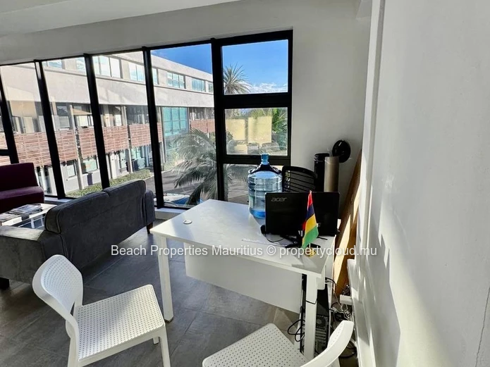 Modern Office Space for Rent – Black River / Tamarin