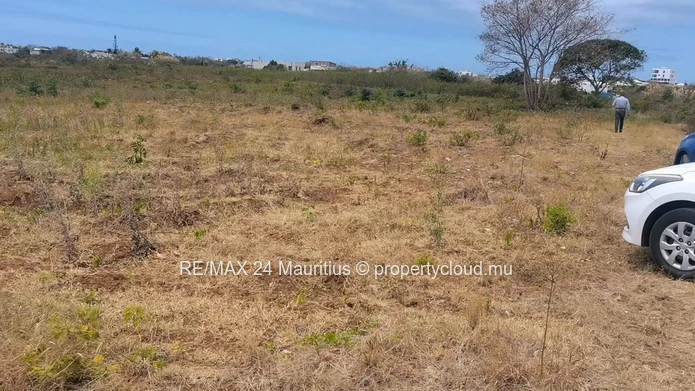Prime Coastal Investment in Grand Baie: Exclusive Land Package or Individual 805 m² Stands