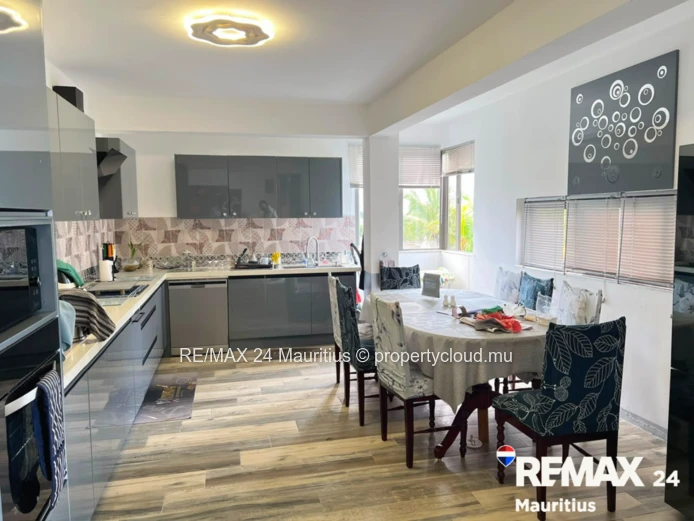 Coastal Living in Mont Choisy - Steps from Beach, Golf & Grand Baie