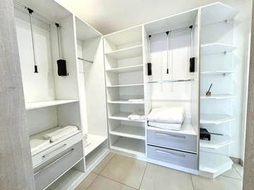 Luxurious 5-Bedroom Villa with Pool in Grand Baie, Mauritius