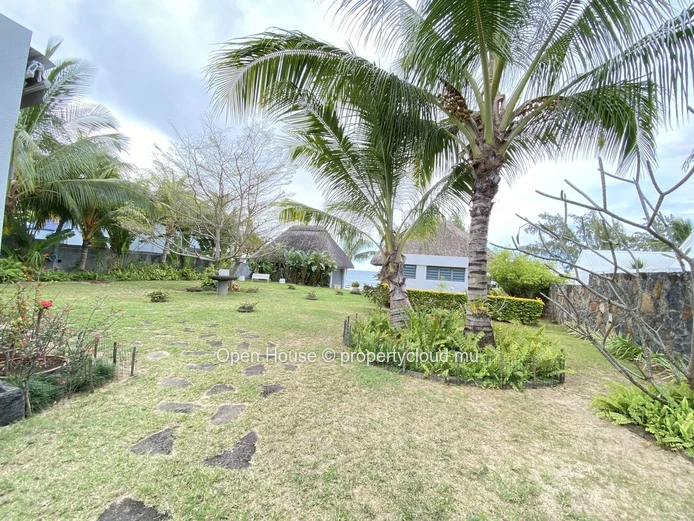 Luxury beachfront villa for rent in Grand Baie, in the sought-after area of Pointe aux Canonniers - with swimming pool