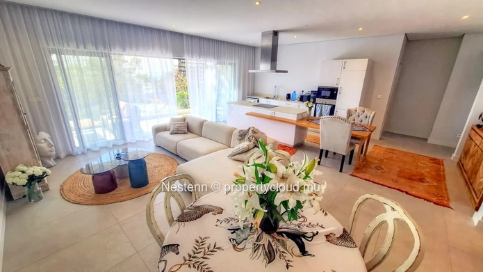 Superbe penthouse flambant neuf de 3 chambres