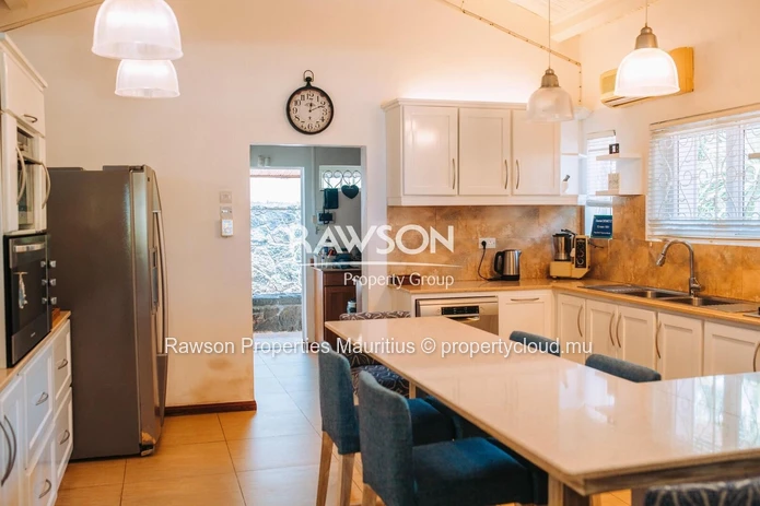 4 En-Suite Bedroom Villa | Pool | Lagoon View | Calodyne | From €6,500/Month