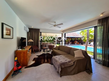 4 Bedroom Villa